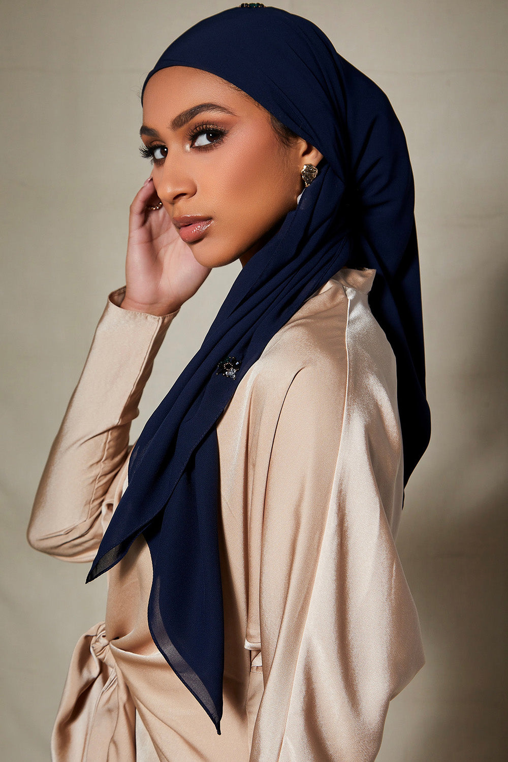Dahlia Navy